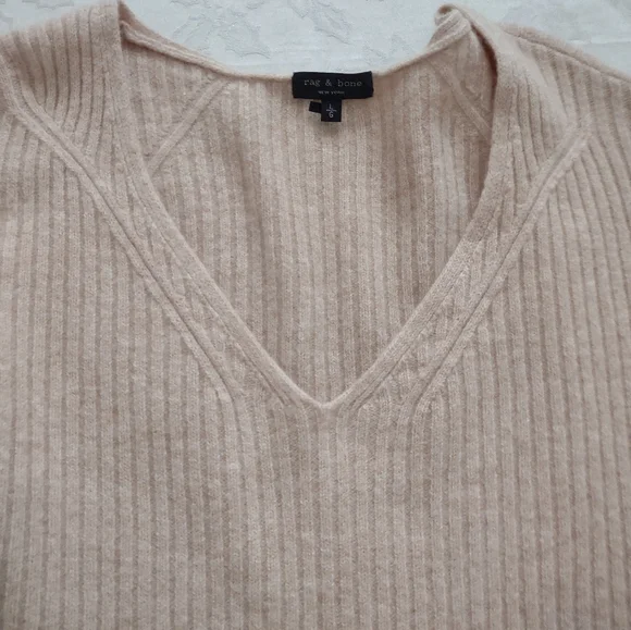 Rag & Bone rib knit v-neck merino wool sweater - Picture 8 of 13